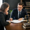 Cum alegi un avocat fără să regreți