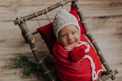 Maria Trufin Studio - Fotografie de nou-născut & maternitate