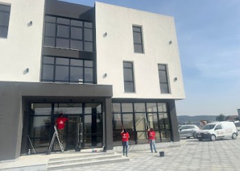 2 Clean Professional - Servicii curatenie Bacau