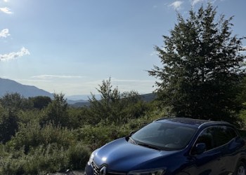 EZ Rent A Car
