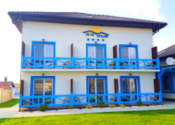 Pensiunea Blue House