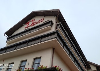 Dennis Hotel