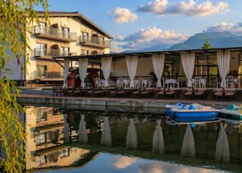 Cazare cu Restaurant Borsa Complex Pescăresc Gura Repezii