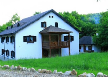 Cabana Izvoranu