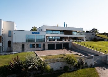 AquAngar