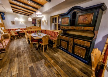 Brandeberg Pensiune & Restaurant