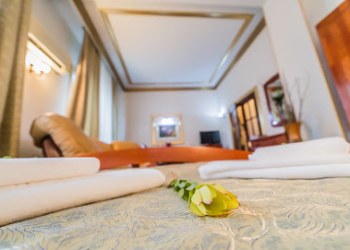 Bucharest Comfort Suites Hotel