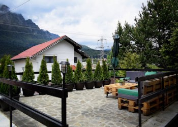 The Bear House Busteni
