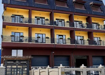 Hotel Adriano