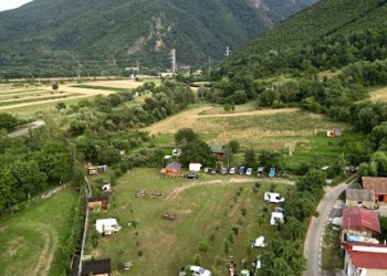 Clopotiva Camping
